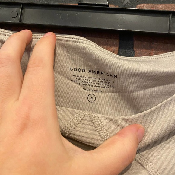 Good American Angled Ribbed Leggings NWT Size 4/XL - Picture 5 of 8